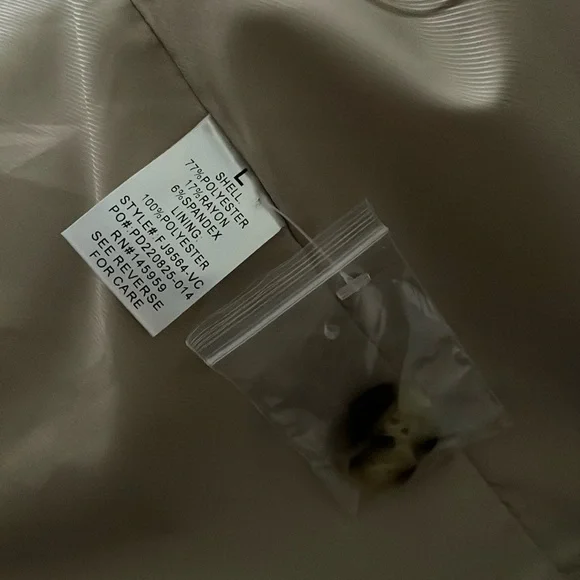 Vici Oversized Khaki Blazer - Picture 5 of 5